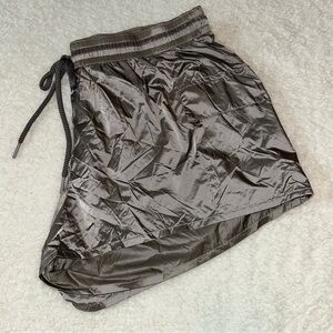 Aerie Offline Metallic Pocket Windbreaker Shorts Medium NWT